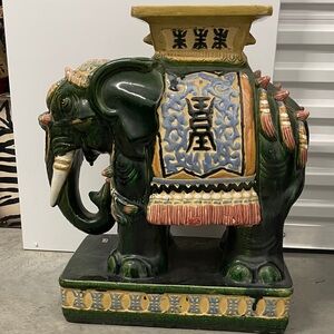 Elegant Green Elephant Ceramic Stand
